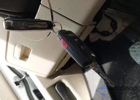 2015 Volkswagen Tiguan Se z USA, uszkodzony, nr VIN WVGAV7AX2FW612647